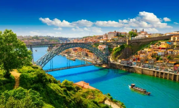 Heart of Portugal: 8D Scenic Train Adventure