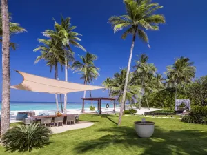 One & Only Reethi Rah