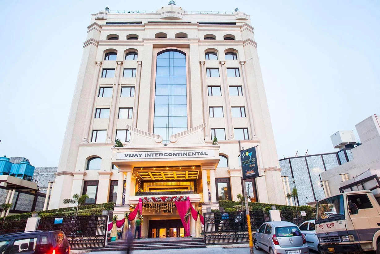 Discover Comfortable Stays in Kanpur