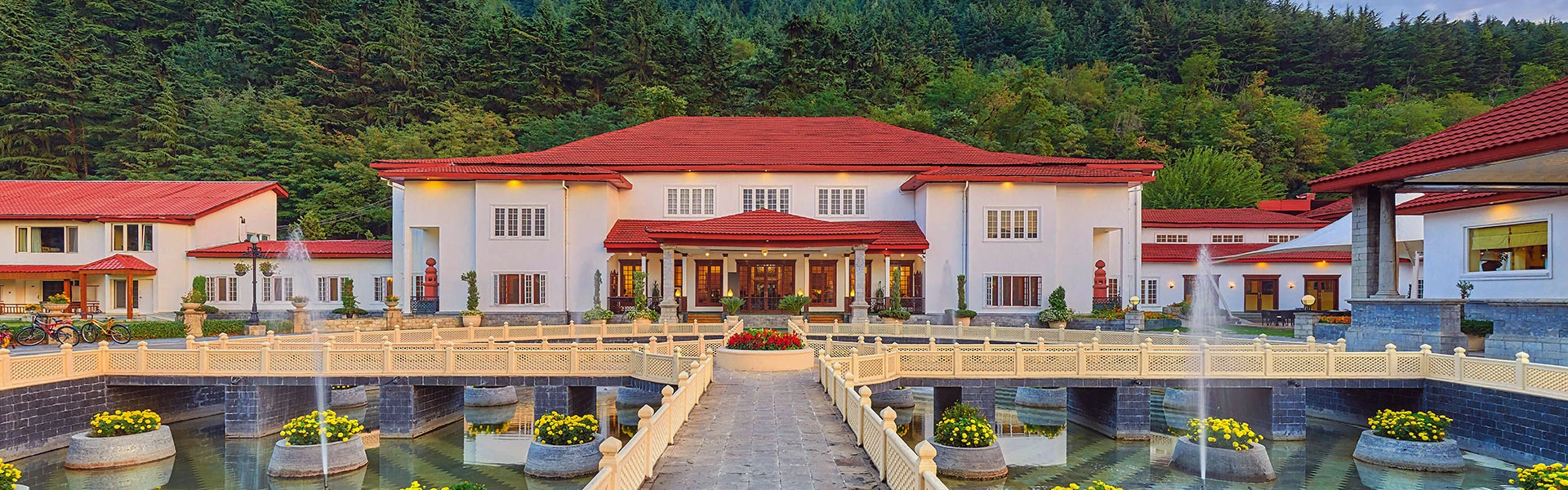 Explore the Finest Hotels in Srinagar – Where Nature Meets Elegance