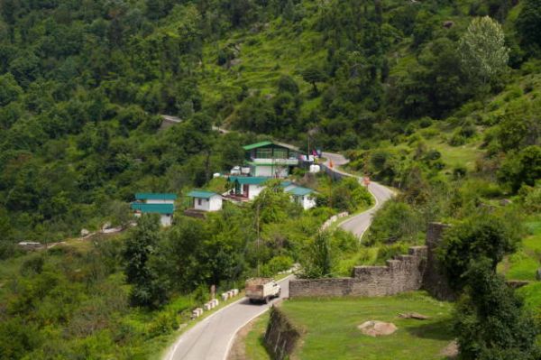 Explore Uttarakhand’s Lakes, Mountains & Pilgrimages in 4 Days