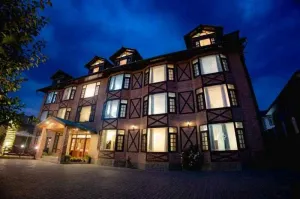 Four Seasons Resort