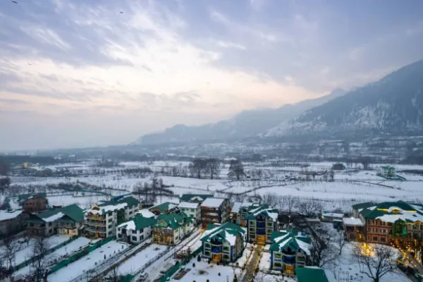 Explore Kashmir: 5N/6D Journey Through Nature’s Wonderland