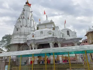 Shaktipeeth Shri Vajreshwari Devi Temple, Kangra