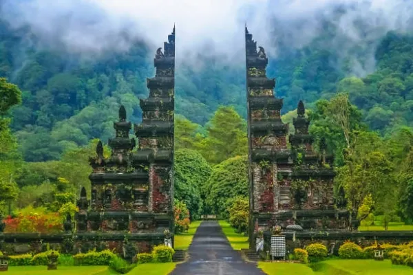 Bali Group Adventure 7 Day Island Exploration Tour