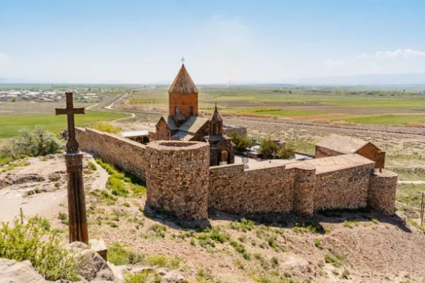 Yerevan, Khor Virap, Areni, Noravank, Local Experiences