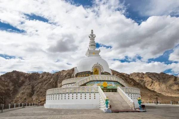 Captivating 4‑Day Leh & Pangong Lake Tour Package