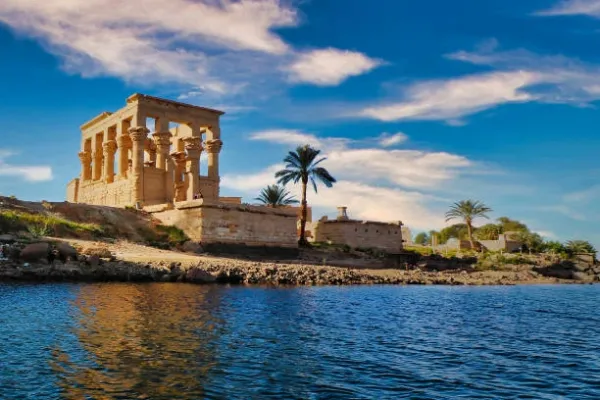 Egyptian Gems Group Tour: Pyramids, Nile, Temples
