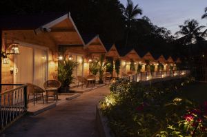 Stone Wood Jungle Resort, Dandeli