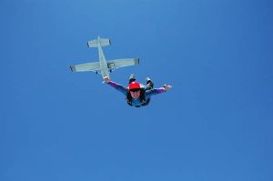 Skydive Dubai: Soaring Thrills Above the Arabian Skyline